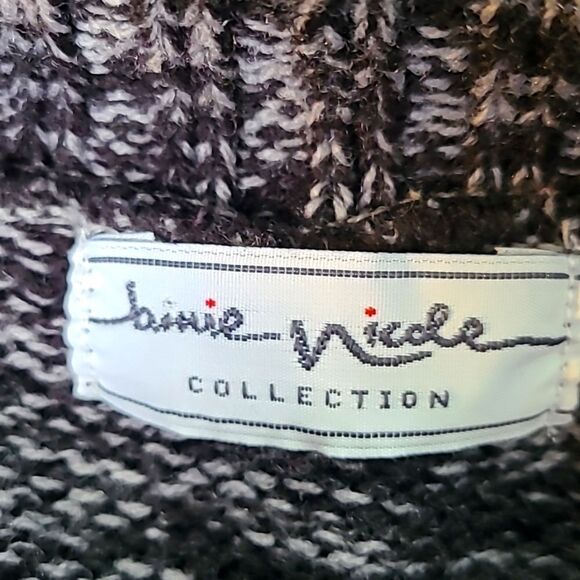 Jamie Nicole Gray & White Sweaterdress,Cowl Neck,Short Sleeves, Buttons, Size 4X - Picture 8 of 9